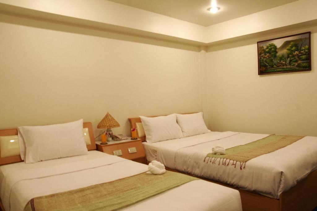 Ratchaphruek 2007 Hotel Chom Thong Extérieur photo